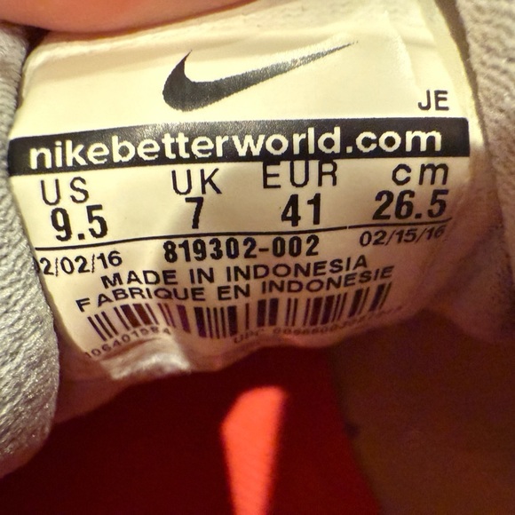 NIKE Women's Revolution 3 Running Tennis Shoe Size 9.5 - Picture 5 of 6